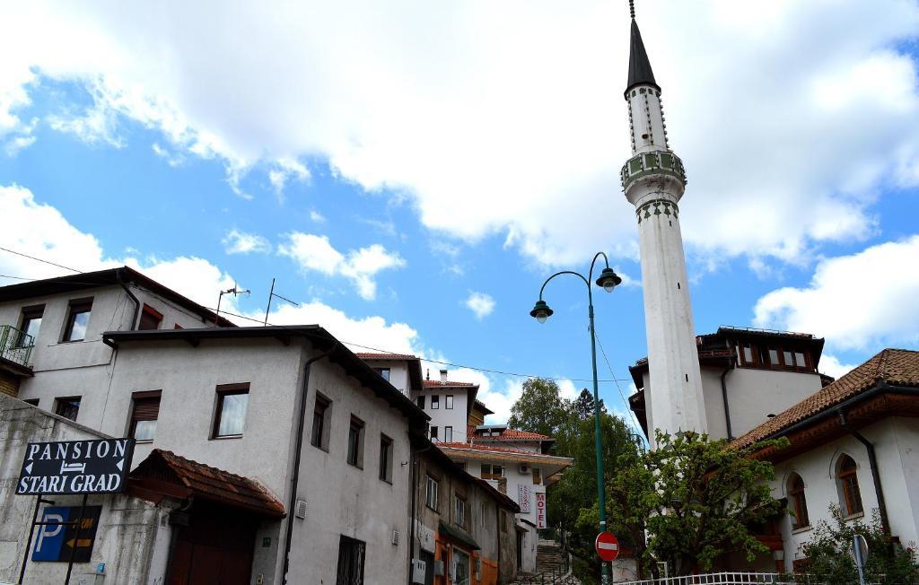 Pansion Stari Grad Hotel ซาราเยโว ภายนอก รูปภาพ